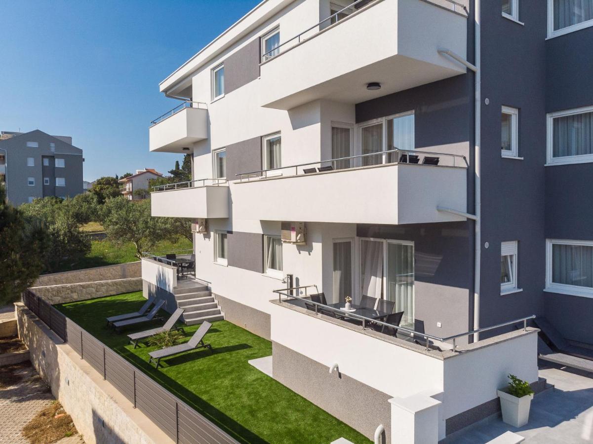 Summer Breeze Pool Apartments Novalja Exterior foto