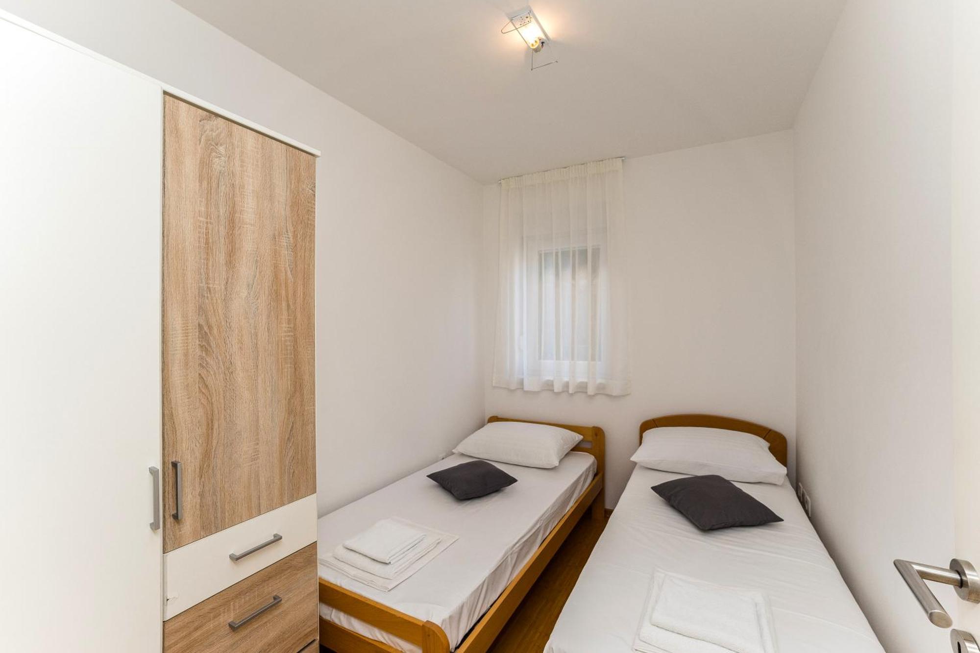 Summer Breeze Pool Apartments Novalja Habitación foto